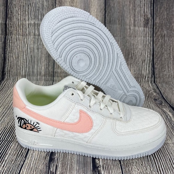 Nike Air Force 1 ‘07 SE Sun Club Sail/Arctic Orange/Black Womens Size 10